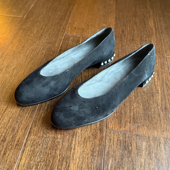 Stuart Weitzman Black Suede Pearl Detail Ballet Flats Women’s Size 6.5 Slip On - Picture 6 of 7